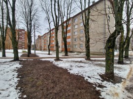 Narva, Kreenholmi 35 / 3-toaline