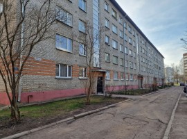 Narva, Rakvere 42 / 2-toaline