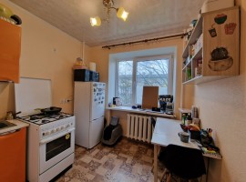Narva, Kreenholmi 31 / 1-apartment