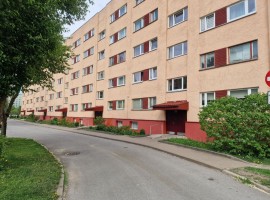 Narva, Rahu 20 / 1-apartment