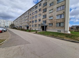Narva, Kreenholmi 38 / 1-apartment